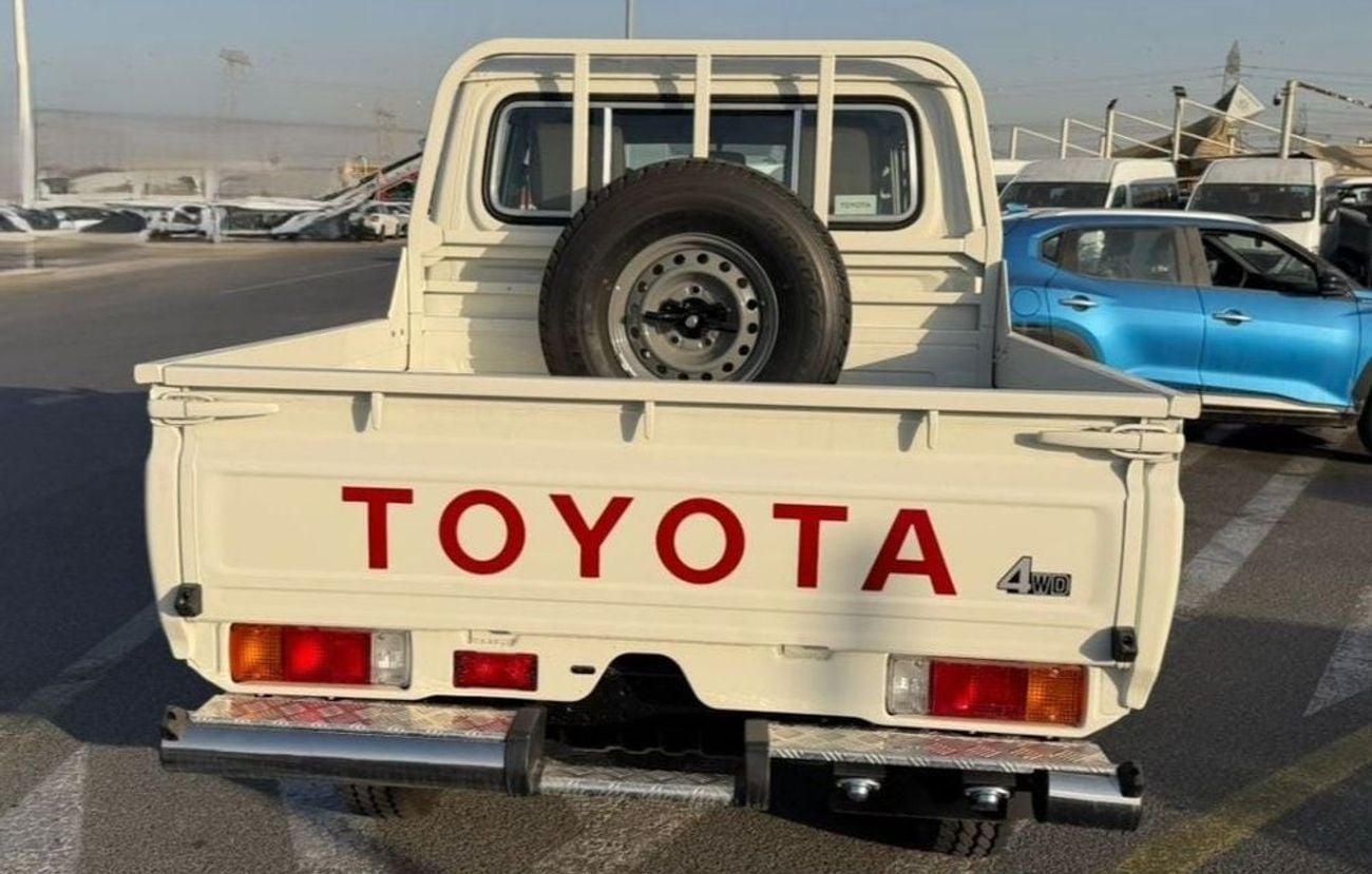 تويوتا لاند كروزر بيك آب LC79 DC 2.8 MT basic 2025