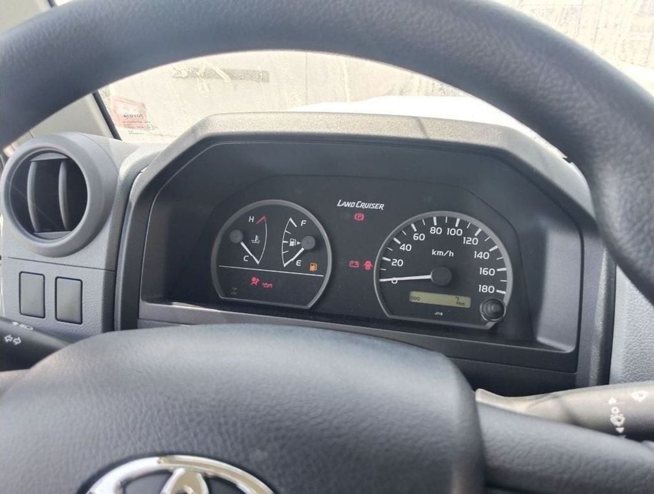 Toyota Land Cruiser 70 TOYOTA LC76 I 4.2L DIESEL I HARD TOP I 05 DOOR I V6 I 2025