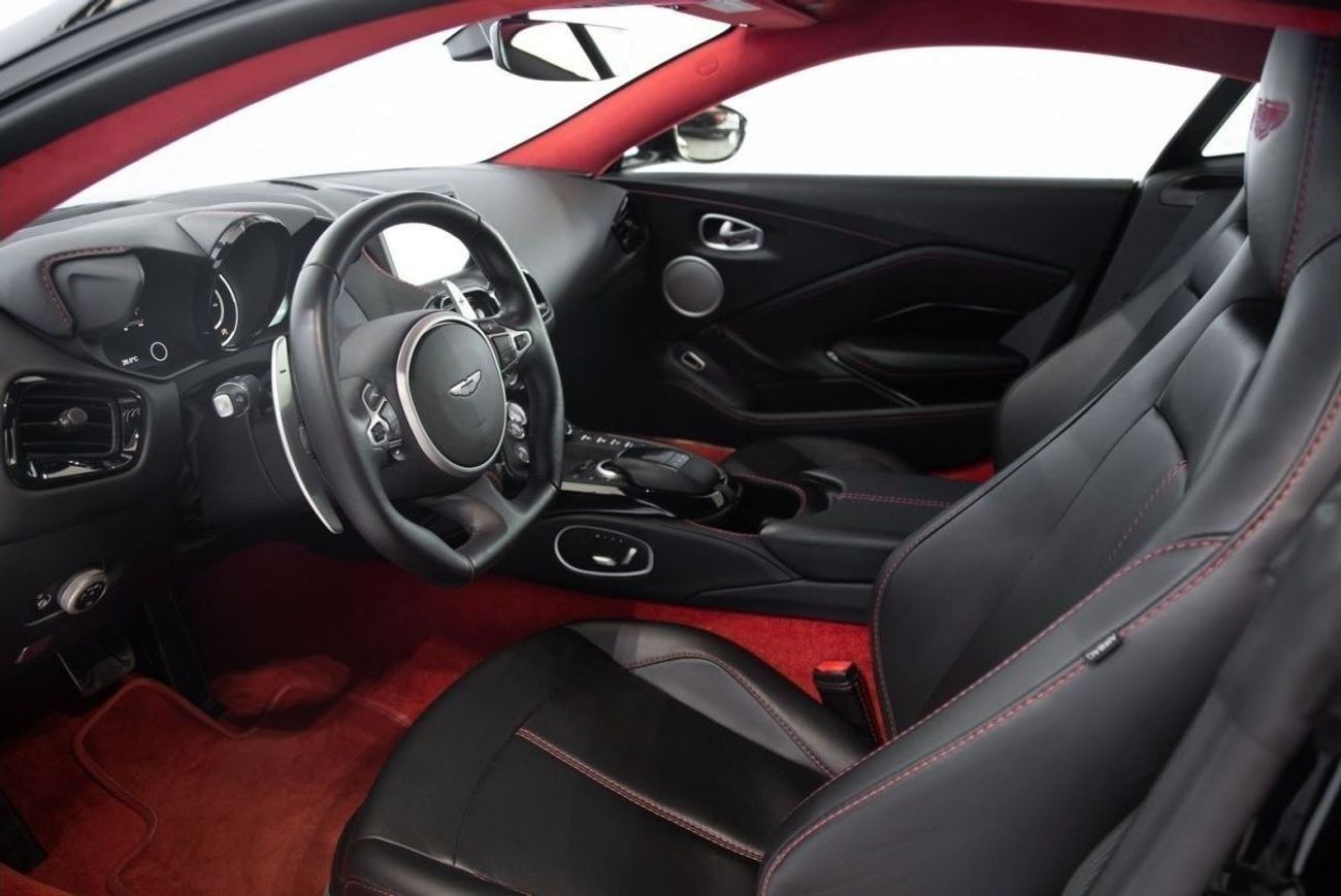 Aston Martin Vantage Aston Martin Vantage V8