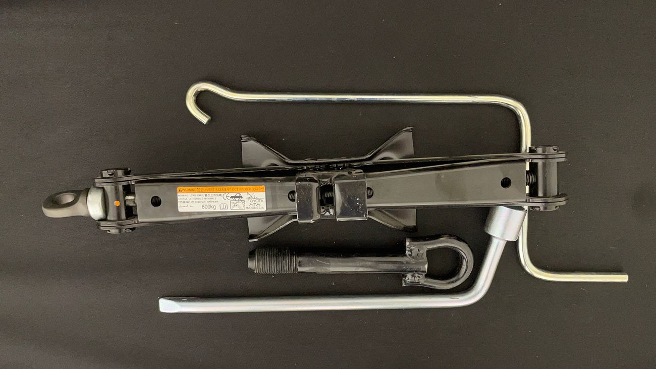 تويوتا يارس SE 1.5 | بدون دفعة مقدمة | اختبار القيادة في المنزل