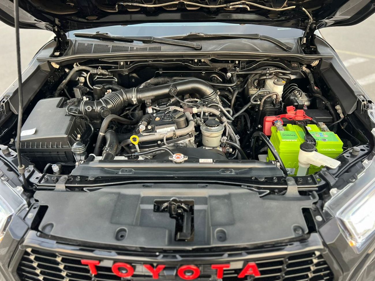 Toyota Hilux 2021 Toyota Hilux GR Sport Black Edition - Trunk Cover -  2.7L V4 - GCC - AWD 4x4 - Rear Camera - Le