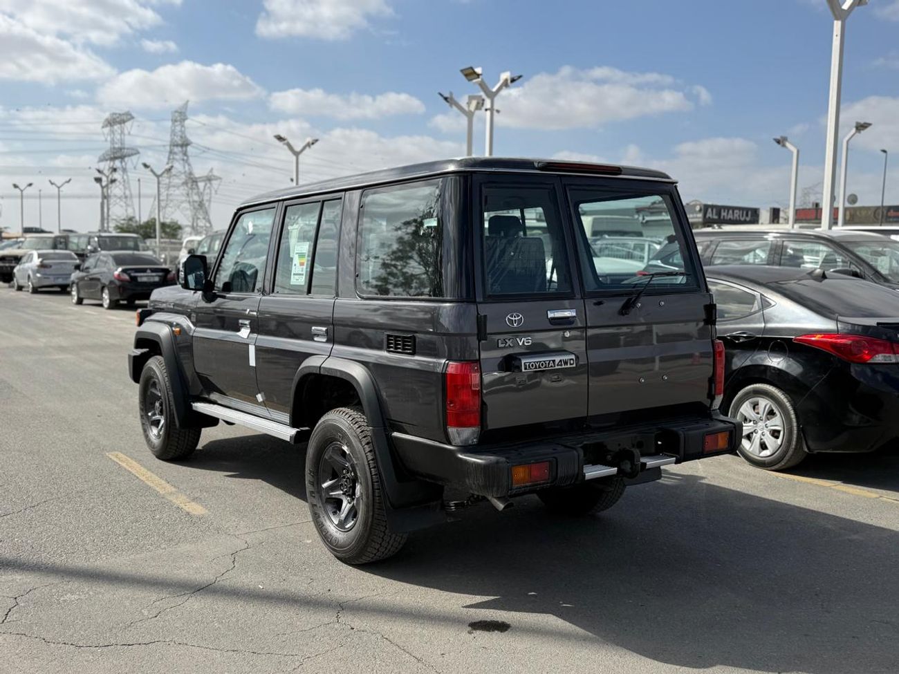 Toyota Land Cruiser 70 LC76 HARDTOP 4.0L PETROL 5 DOORS M/T FULL OPTION 2025 MODEL