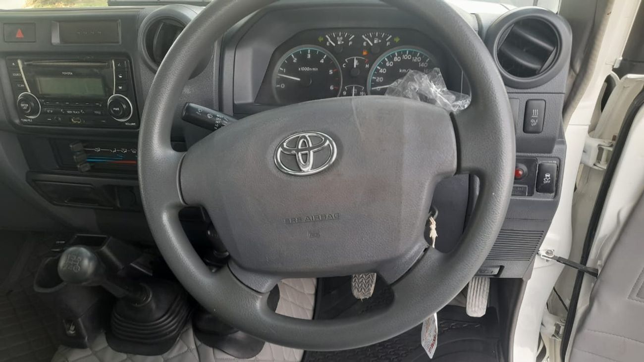 Toyota Land Cruiser Pick Up Right hand drive PICKUP DLX 4.5L