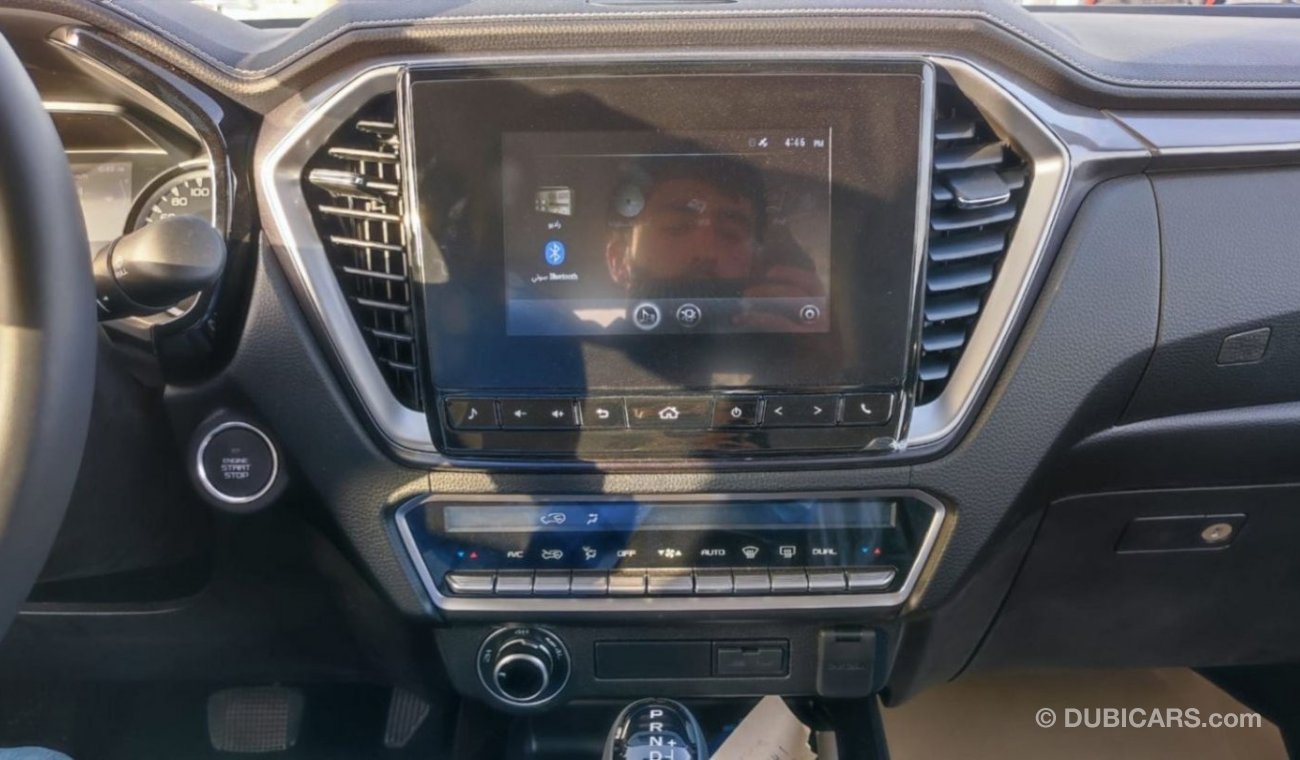 Isuzu DMax RG Crew 3.0L Diesel, pick up, 2023, 4x4, 4 doors, white color.