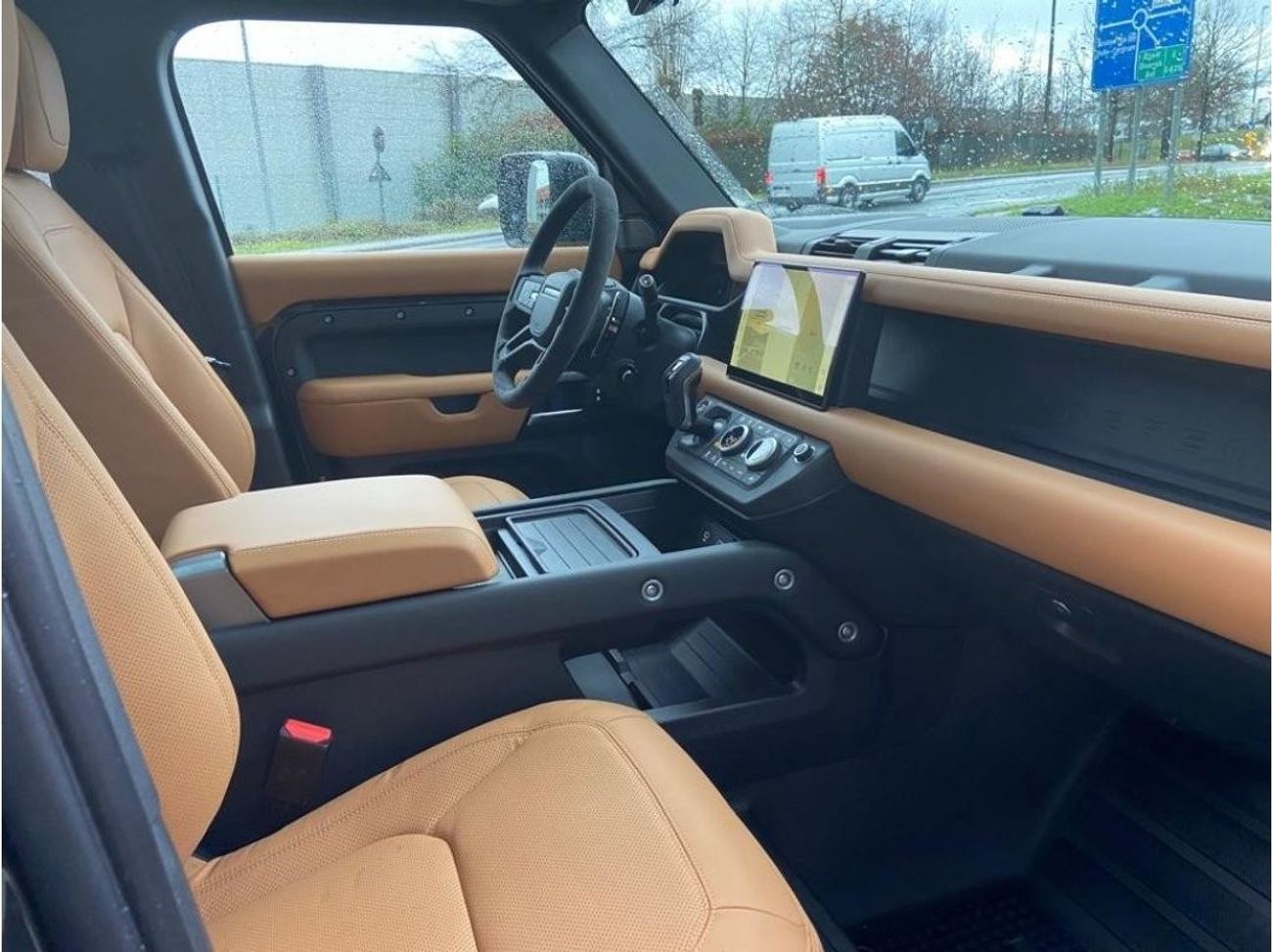 لاند روفر ديفندر Defender Carpathian V8 2023