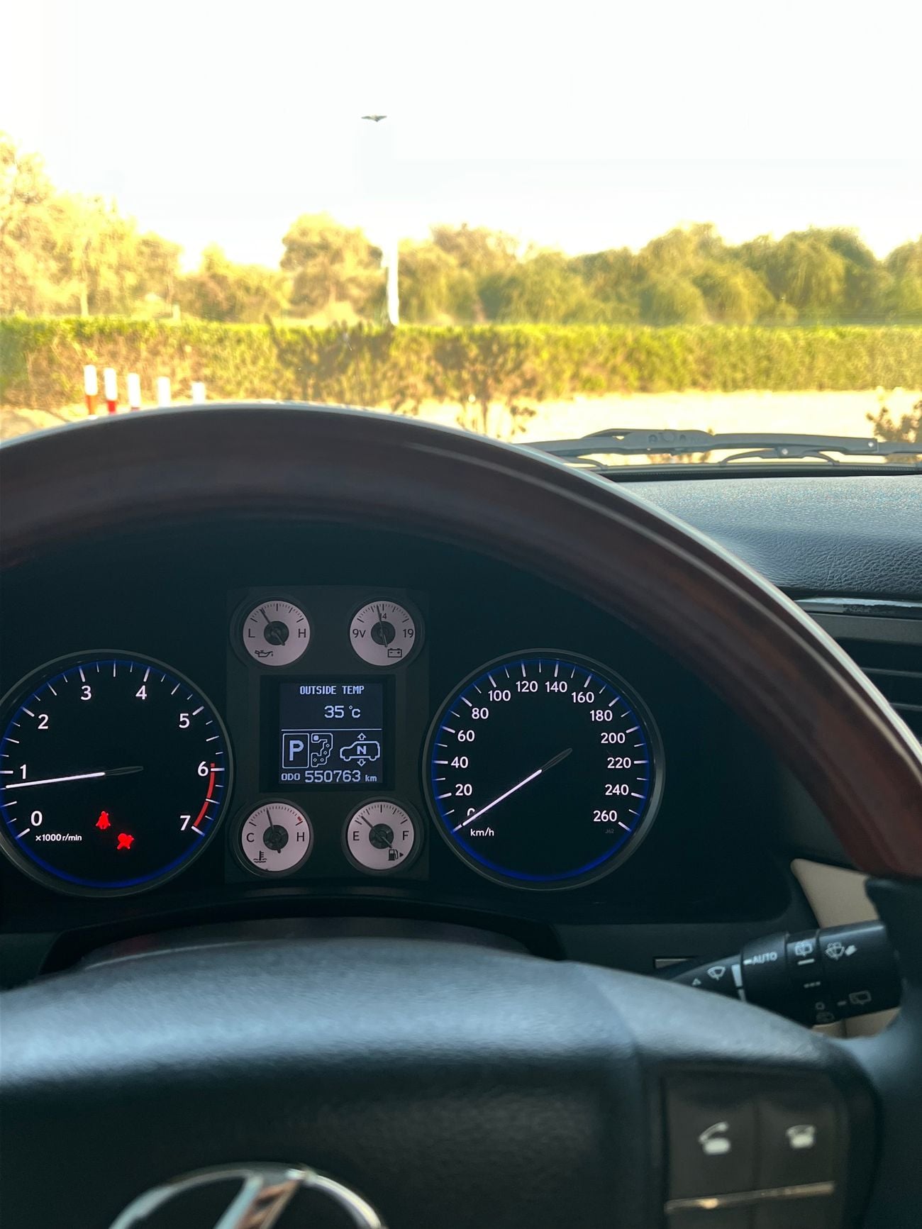 لكزس LX 570 TOP