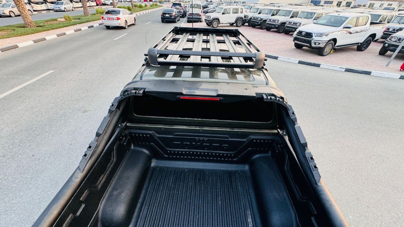 Toyota Hilux FULLY LOADED FOR OFF ROADING | MSA TOWING MIRROR | 2.8L DIESEL | MANUAL | ELECTRIC SEAT | RHD | 2021