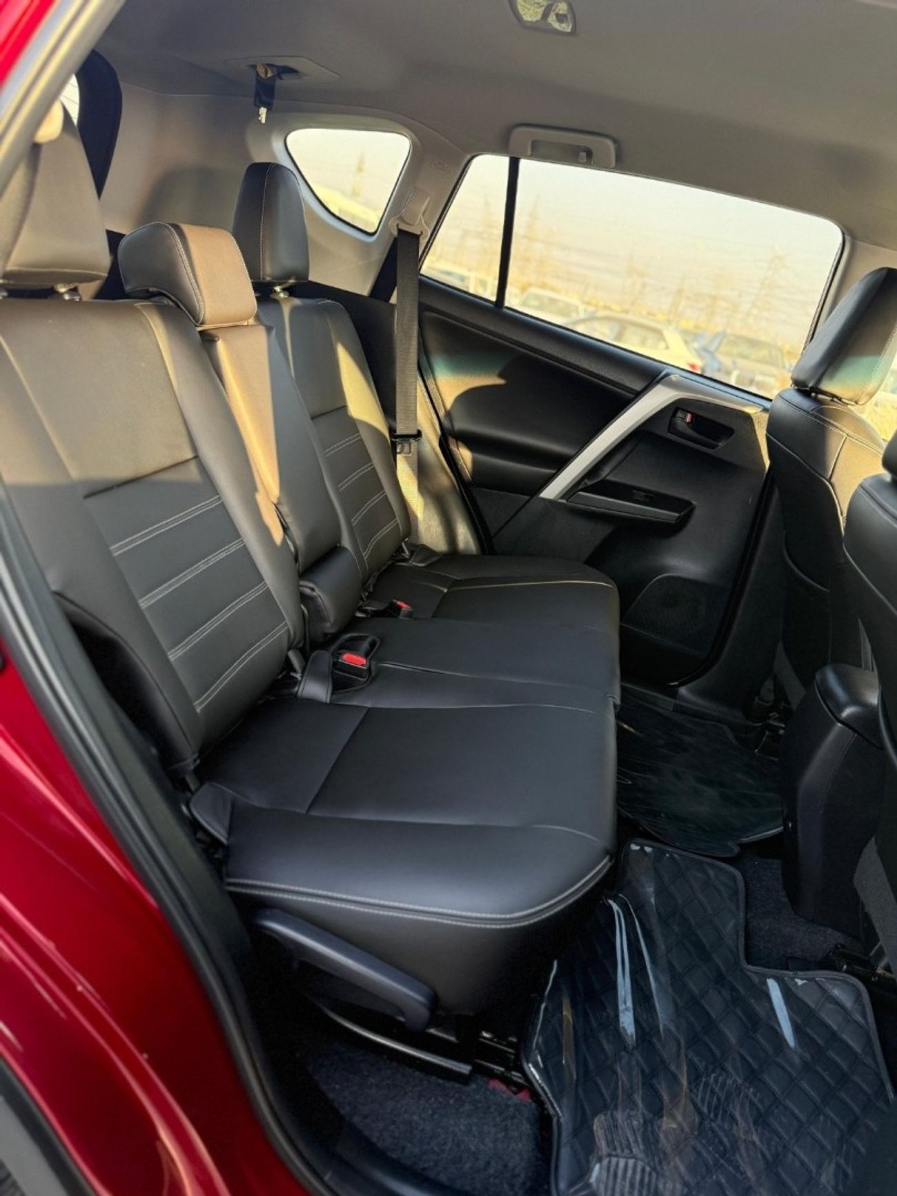 Toyota RAV4 4WD leather seats