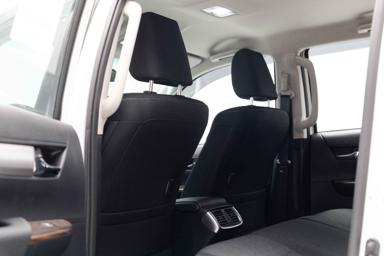 Toyota Hilux 2025 Toyota Hilux HI 2.7 - Platinum White Pearl Inside Black | Export Only