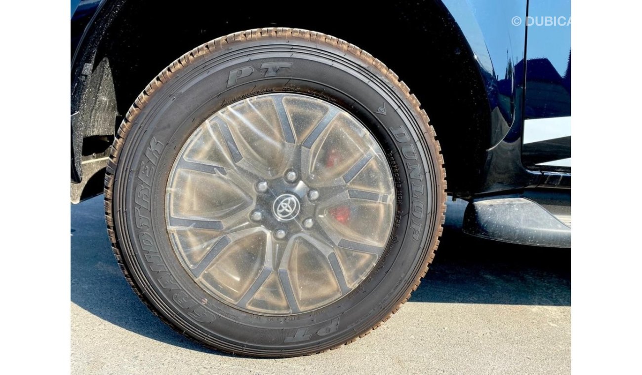 Toyota Hilux TOYOTA HILUX 4.0 AT GRS BLACK 2023