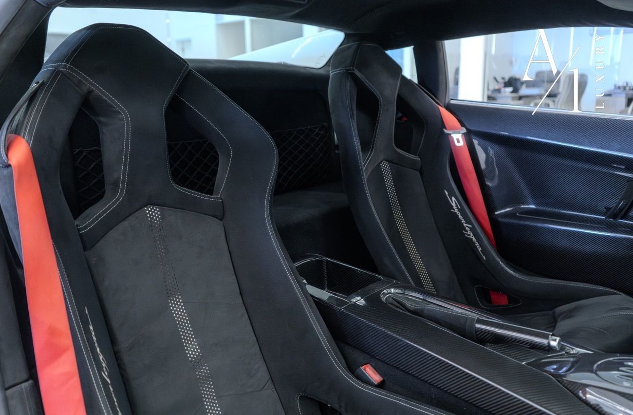 Lamborghini Gallardo 2010 Lamborghini Gallardo Superleggera, Low Kms, Carbon Fibre, Excellent Conditions, European Spec
