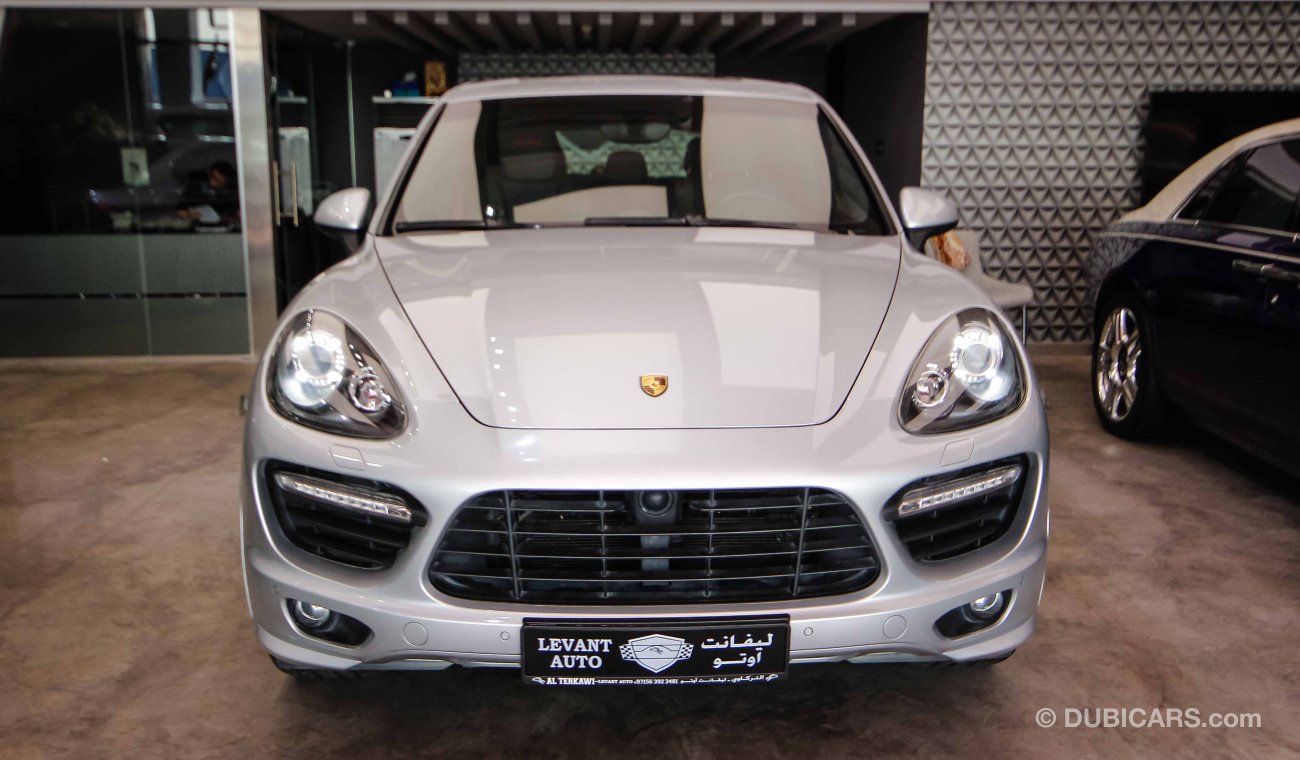 Porsche Cayenne GTS