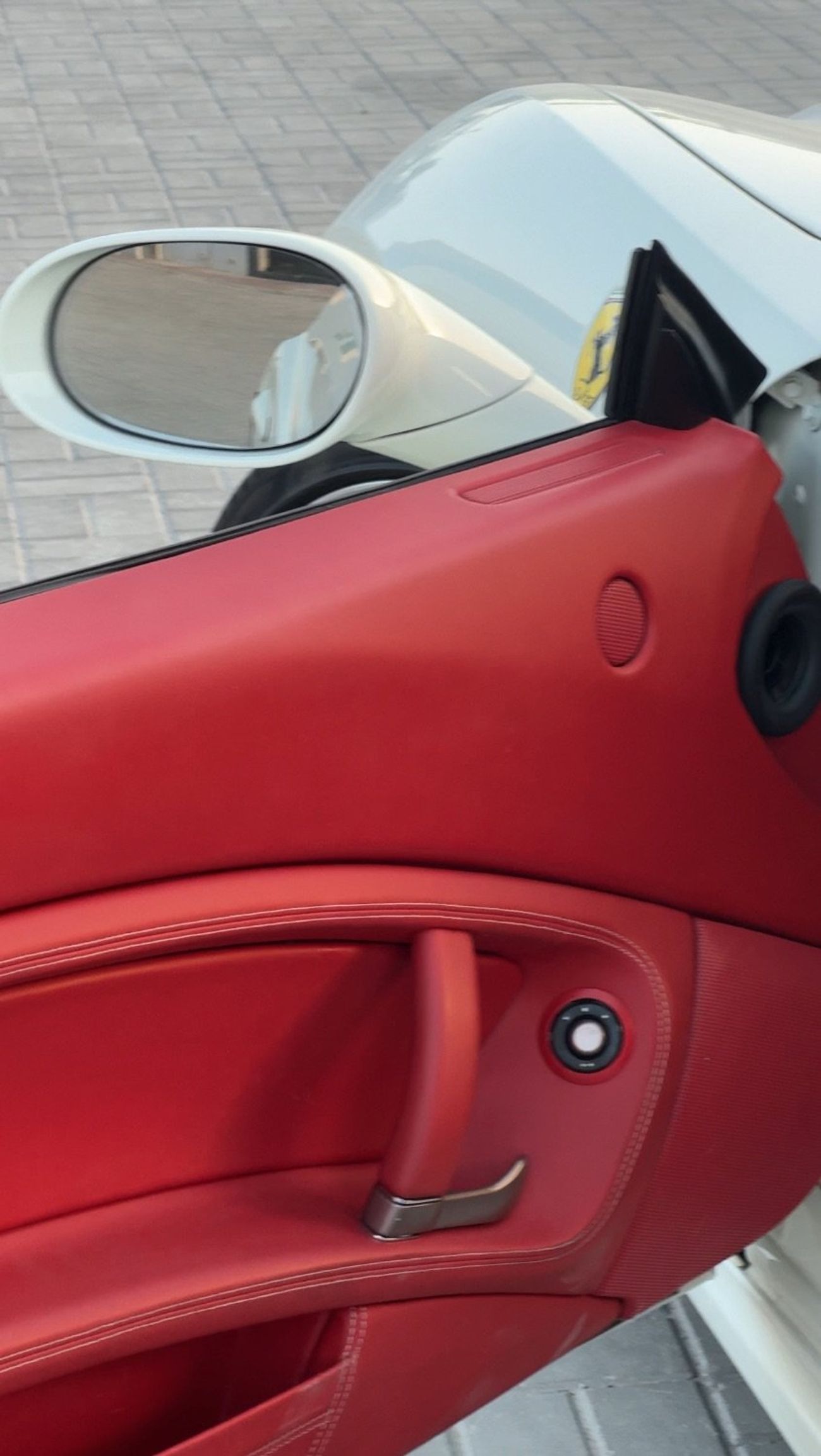 Ferrari California 2014 Ferrari California • Japan Specs  119,000 km • 4.3L V8