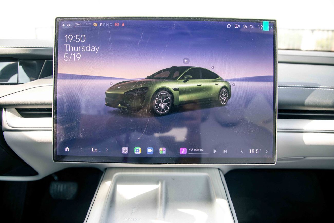 Xiaomi SU7 2024 XIAOMI SU7 PRO - Green inside Grey