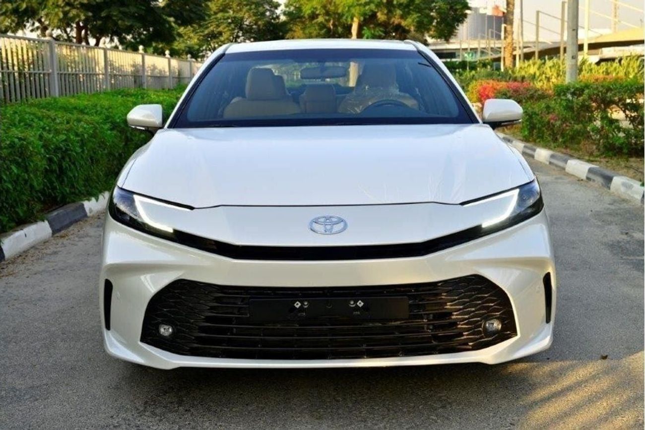 Toyota Camry 2.5L Hybrid Automatic