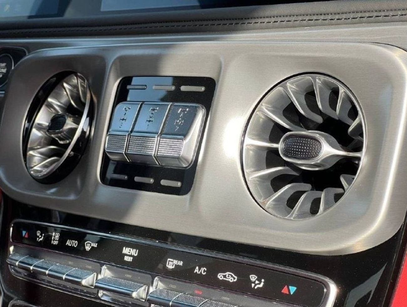 مرسيدس بنز G 63 AMG بريميوم + 4.0L V8 PTR A/T // 2022 // FULL OPTION WITH AMG KIT , 360 CAMERA // SPECIAL OFFER // BY FO