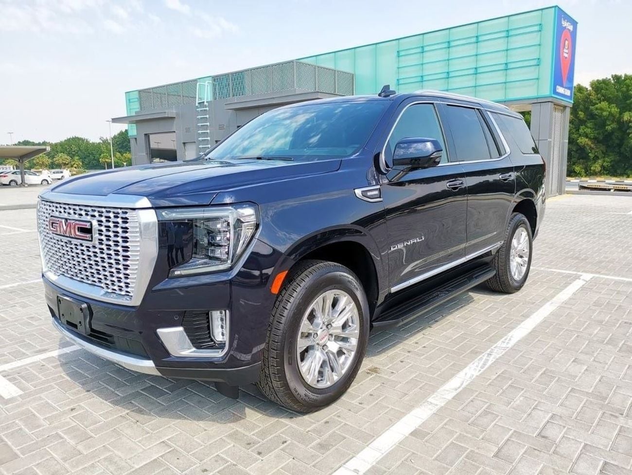 GMC Yukon GMC Denali Diesel - 2022 - Dark Blue