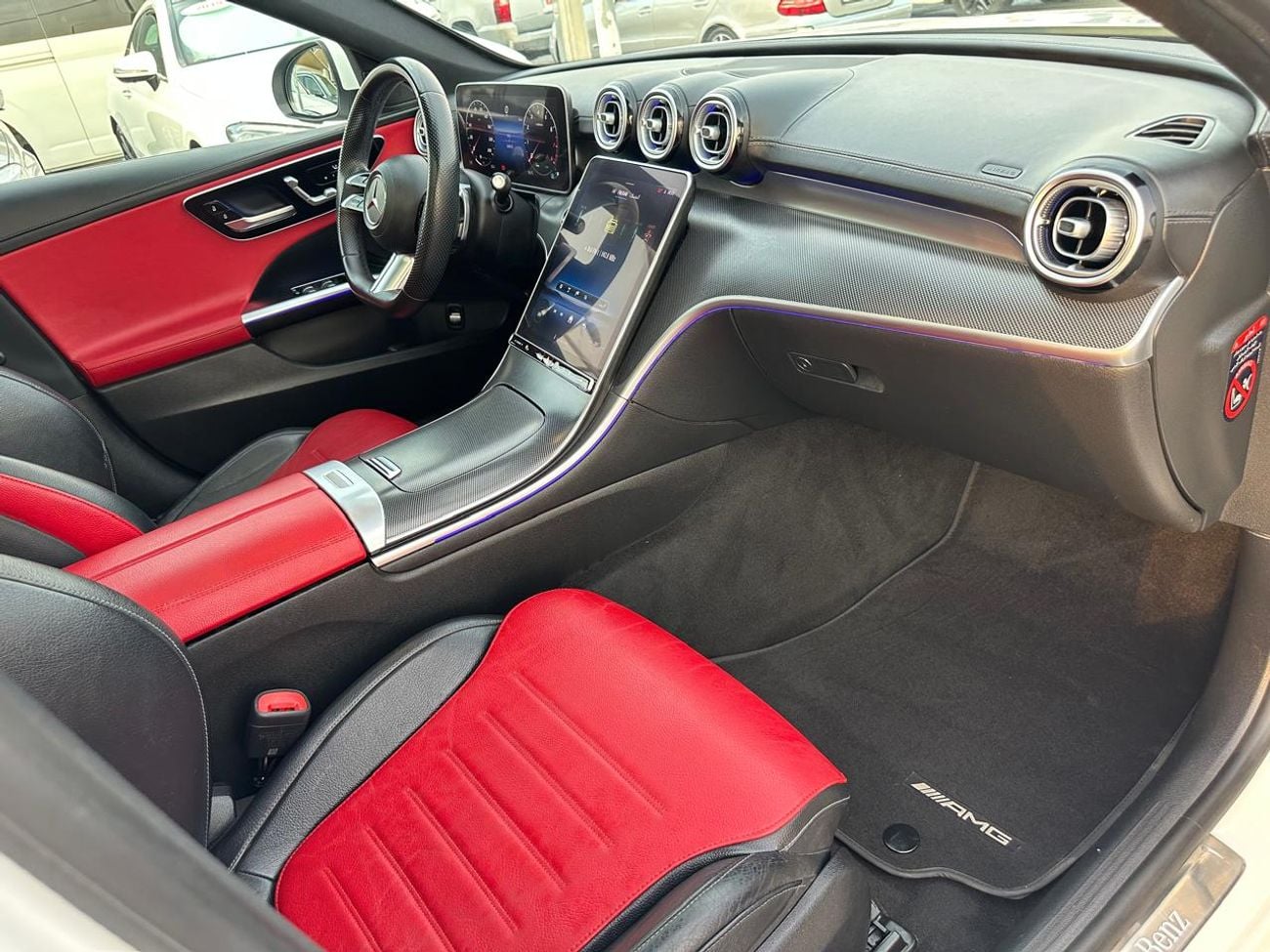 مرسيدس بنز C 200 AMG