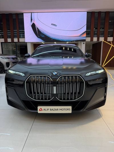BMW 760i 4.4L · 8 Cyl · Automatic · Petrol · Sedan · All Wheel Drive · 5 Seats · 4 Door