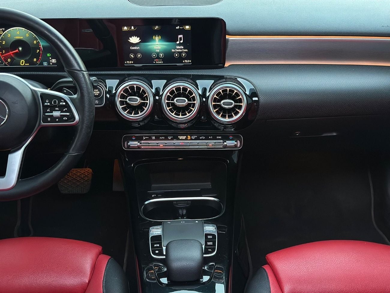 مرسيدس بنز A 220 MERCEDES-BENZ A220 | 2019 | FULL OPTIONS | Upgrade it to 45 AMG