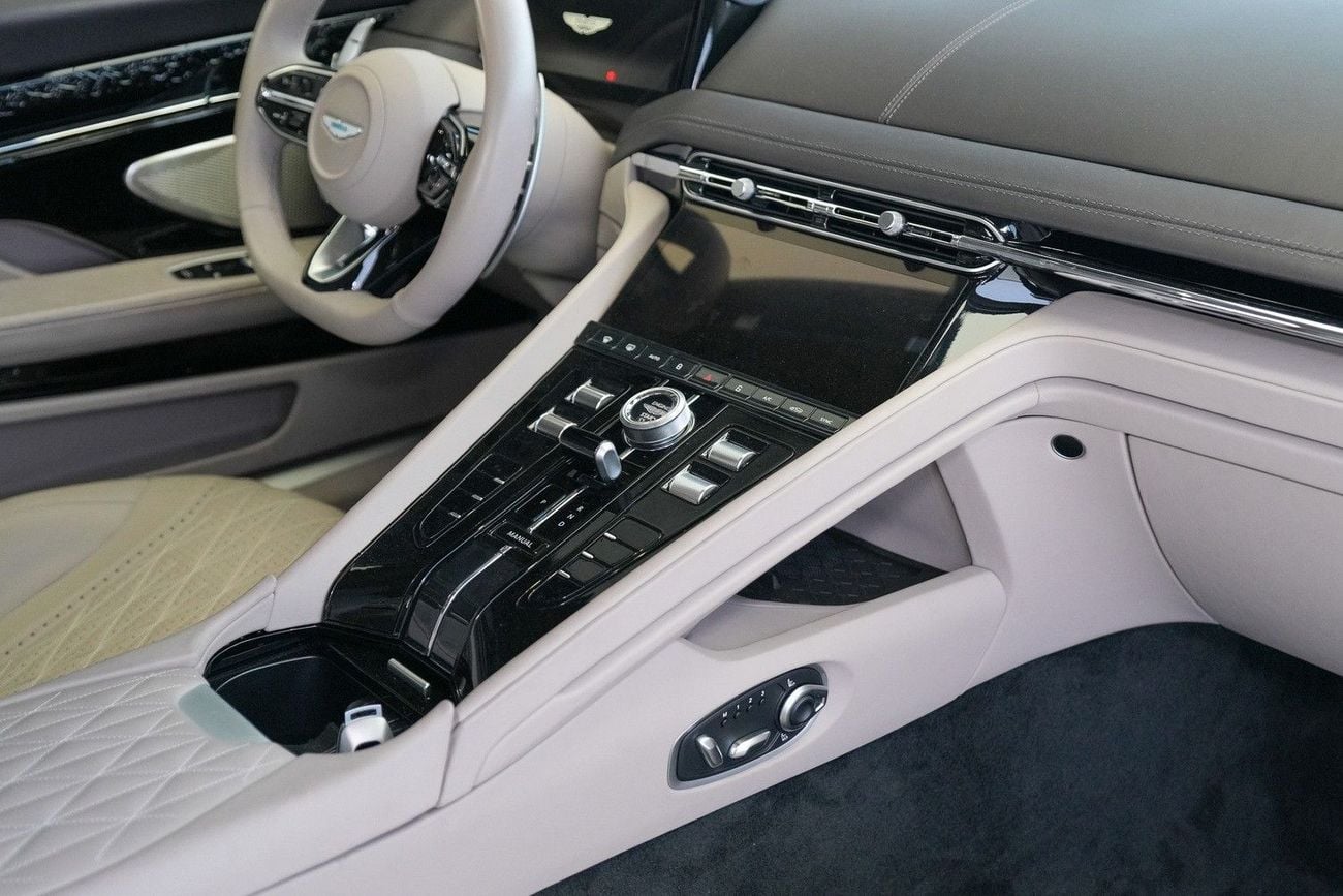 Aston Martin DB12 STD
