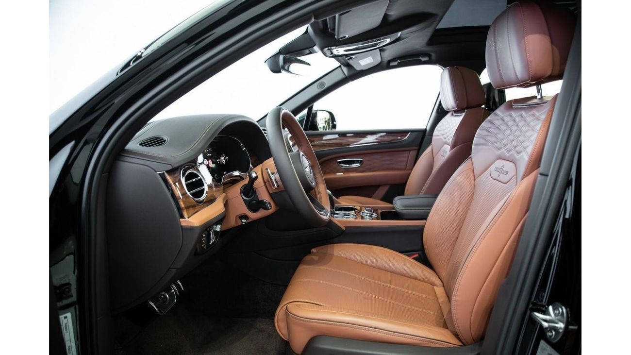 بنتلي بينتايجا Bentley Bentayga Azure First Edition EWB