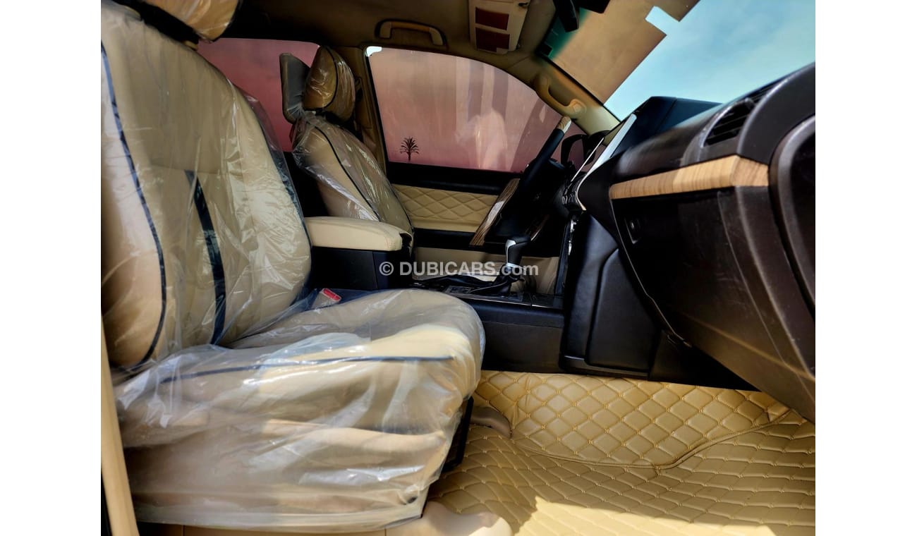 Toyota Prado V6   /  facelifted