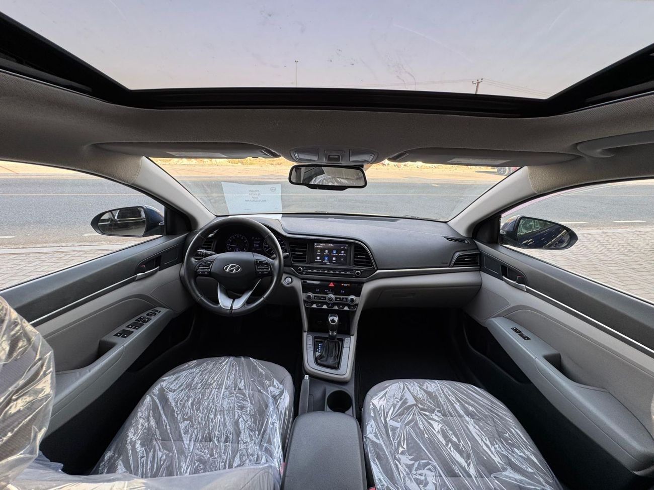 هيونداي إلانترا GLS 2.0L SEL / V4 2.0L / FULL OPTION / SUNROOF / RADAR / ROAD ASSIST / REMOTE START