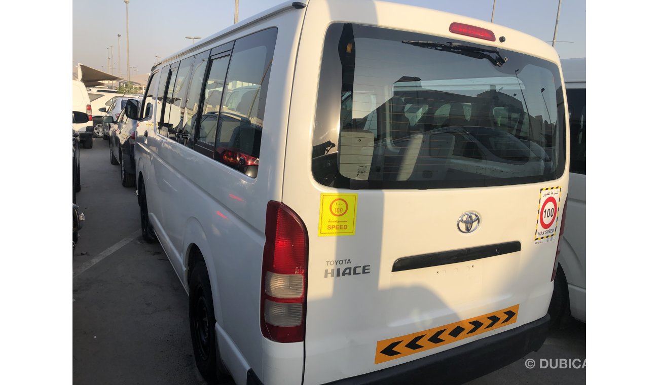 تويوتا هاياس Toyota Hiace Bus 13 str,model:2010. Excellent condition