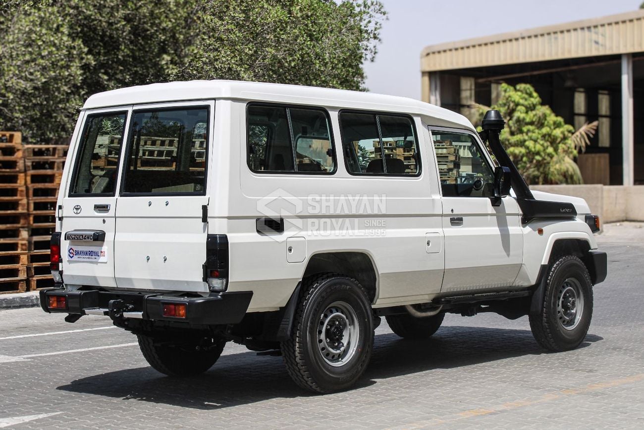 تويوتا لاند كروزر 70 LHD LC78 2.8L T-DSL 4WD 3DR 8-SEATER AT WITH DIFF-LOCK 2025MY
