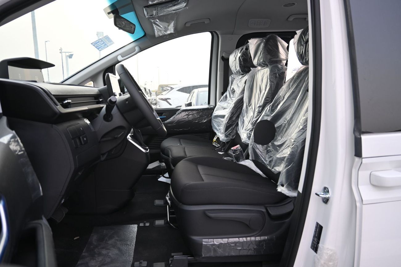 Hyundai Staria Hyundai Staria 3.5L Petrol, Van 9 Seats, Color White, Model 2024