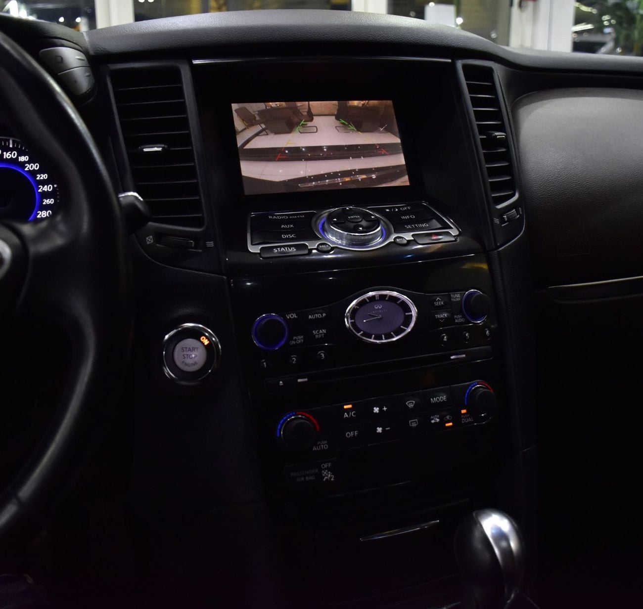 إنفينيتي QX70 EXCELLENCE EXCELLENT DEAL for our Infiniti QX70 ( 2016 Model ) in Brown Color GCC Specs