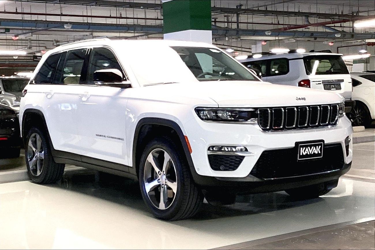 جيب جراند شيروكي Limited Plus | شامل الضمان | 0 ﺪﻔﻋﺓ ﺃﻮﻟﻯ