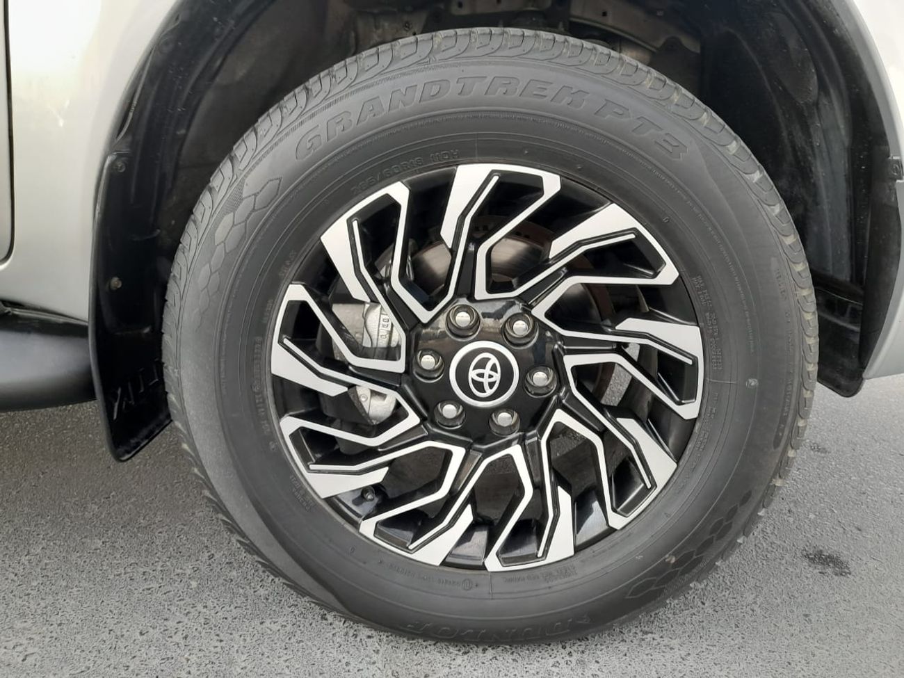 تويوتا هيلوكس DIESEL RHD