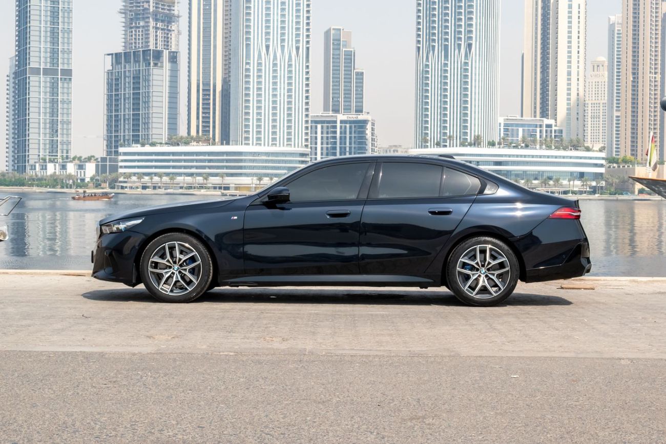 بي أم دبليو 520i M Modern-line