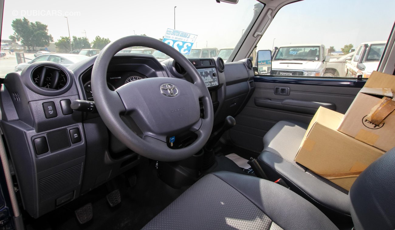Toyota Land Cruiser Pick Up V8 4WD Double Cab