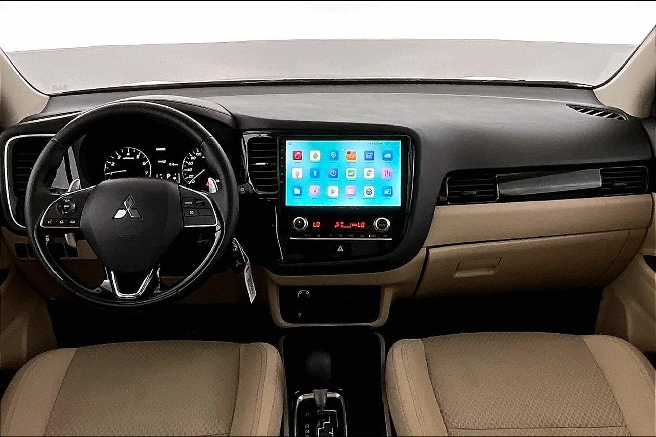 ميتسوبيشي آوتلاندر GLX Basic | سنة ضمان مجانية | خالية من أضرار الفيضانات