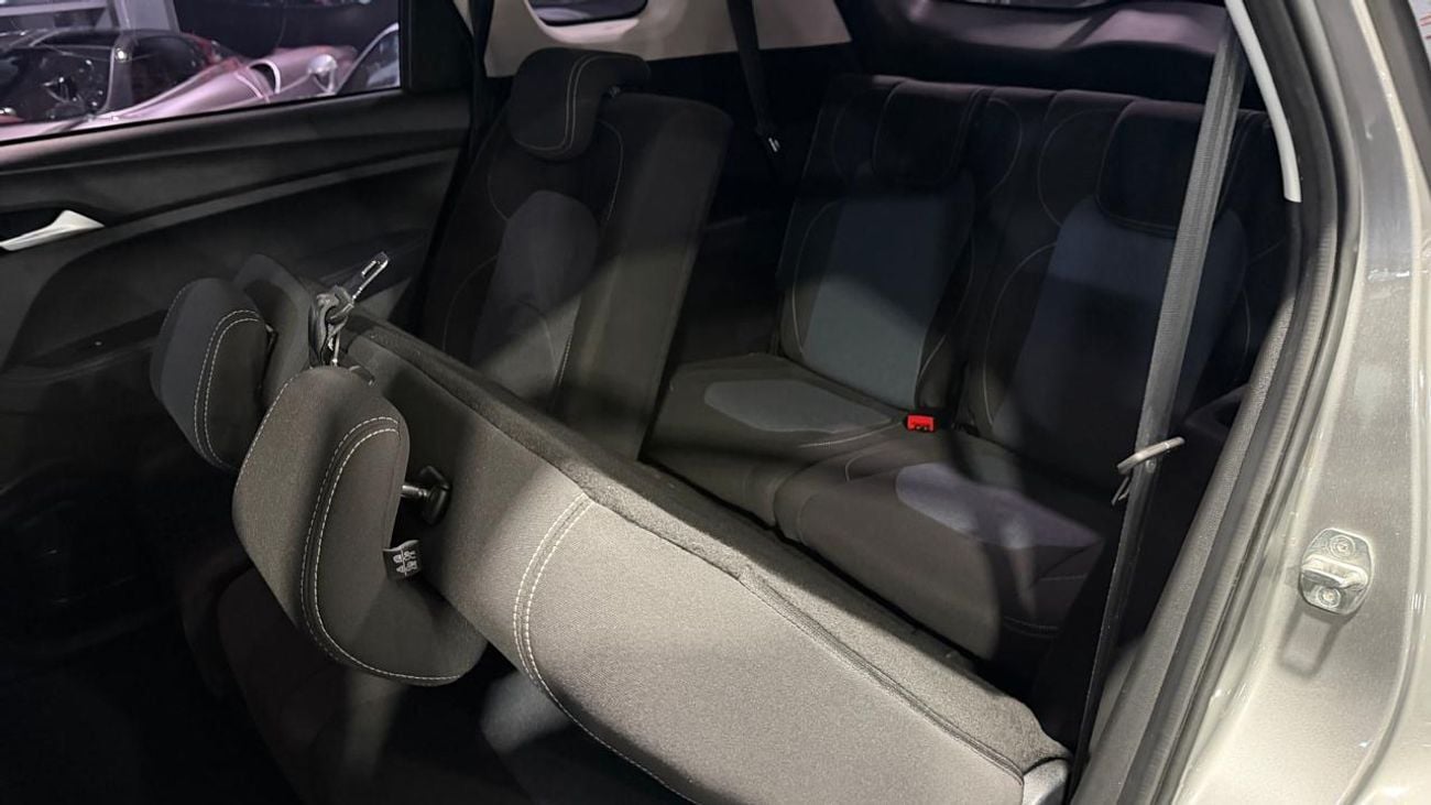 Chevrolet Captiva LS 1.5L (150 HP) (7 Seater)