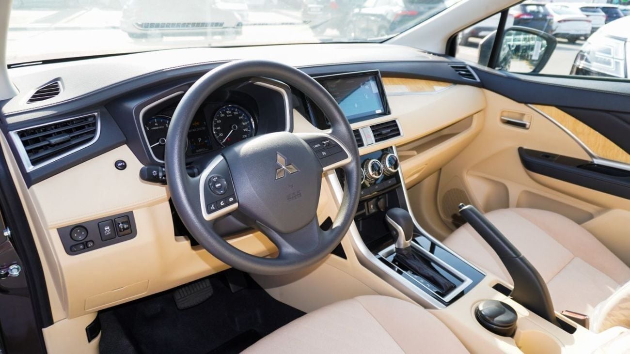 Mitsubishi Xpander Mid 1.5L