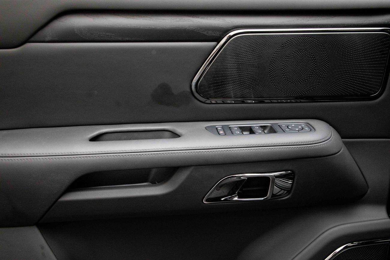 ROX 01 1 | 4,113 P.M | 0% Downpayment | Excellent Condition!