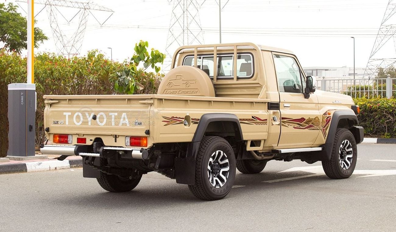 تويوتا لاند كروزر بيك آب LC79, Single Cabin, 4.0L Petrol 4WD 6-Speed Automatic | 2025 Model | Ready for Export