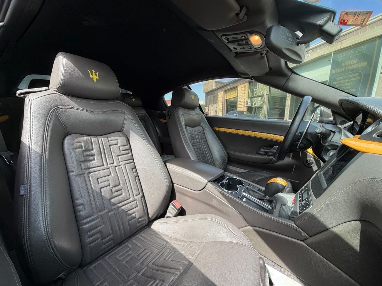 مازيراتي جران كابريو MASERATI GRANCABRIO FENDI EDITION | 4.7L V8 – 460 BHP | 2012 | GCC SPECS