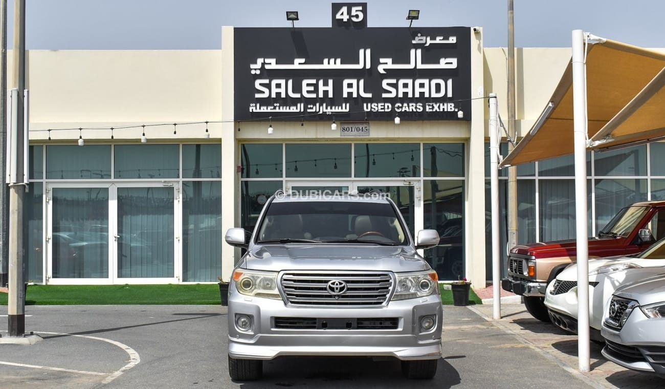 Toyota Land Cruiser VXR 5.7 V8