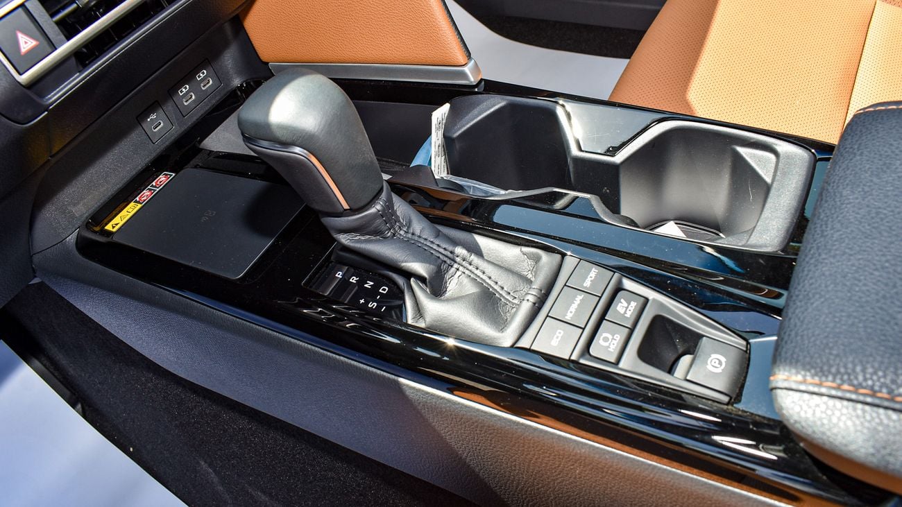 Toyota Camry Lumeir 2.5L Hybrid