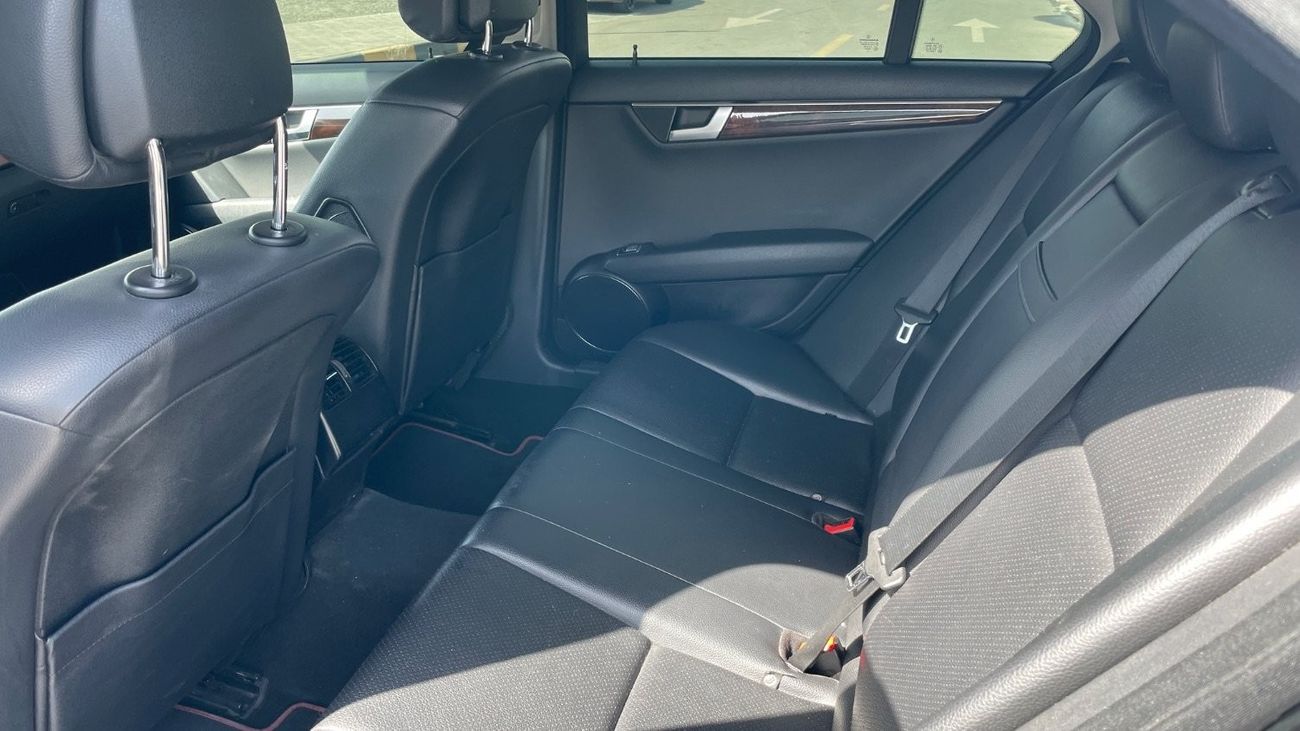 Mercedes-Benz C 300 Avantgarde Sport 3.0L