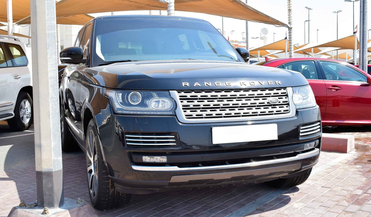 Land Rover Range Rover Vogue HSE With Supercharged Badge