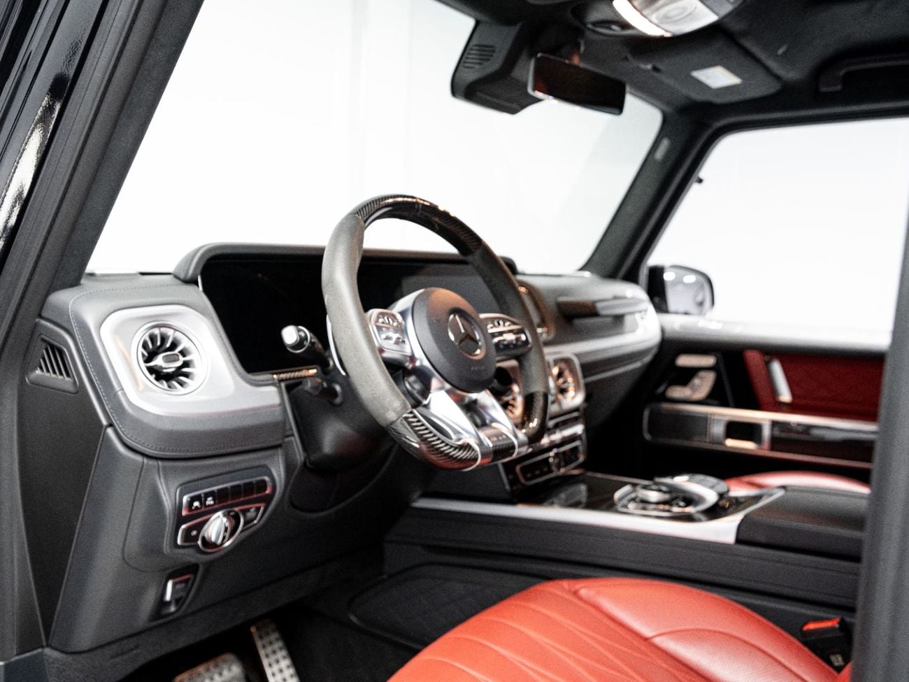 Mercedes-Benz G 63 AMG 2024 Mercedes AMG G63 4.0L TC V8, AWD, 585bhp, 8 Speed Automatic.