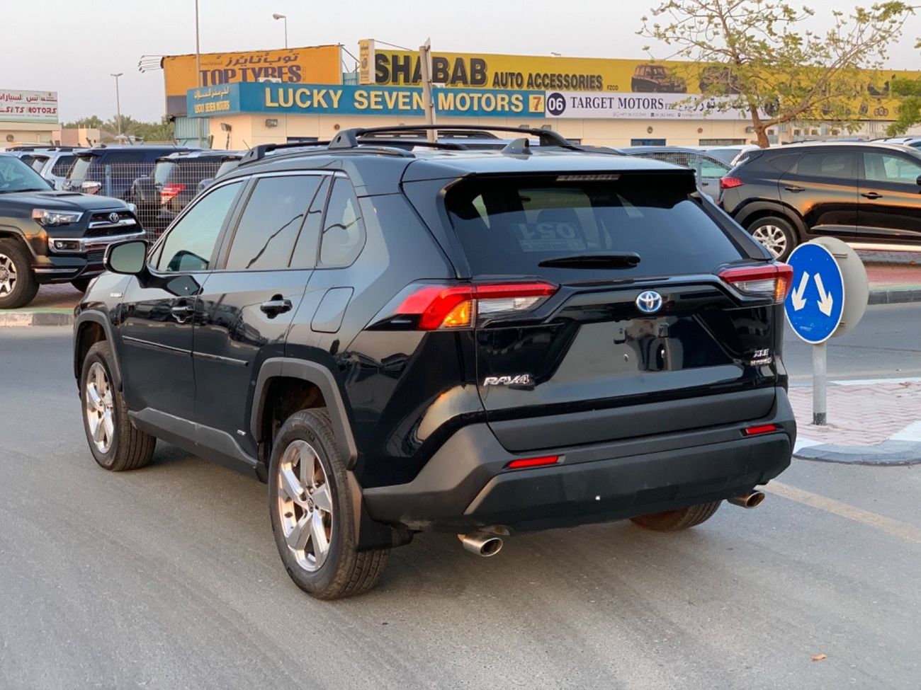 Toyota RAV4 2021 TOYOTA RAV4 XLE HYBRID