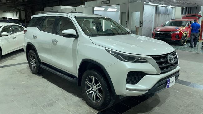 Used 2024 Toyota Fortuner EXR for sale in UAE | Verified Second Hand Toyota Fortuner EXR Price