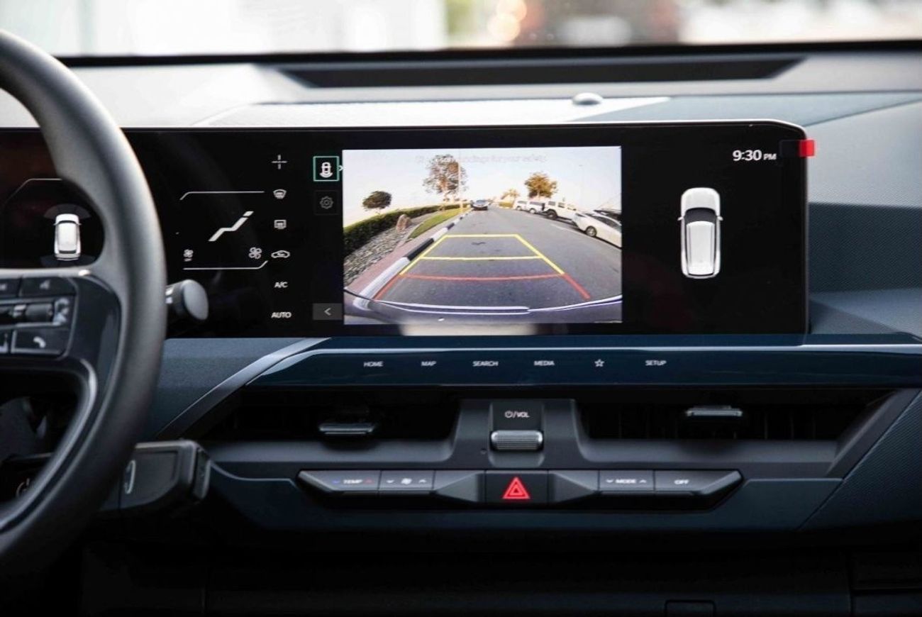 كيا EV5 كيا EV5 AIR 530 موديل 2024 - أبيض من الداخل رمادي أسود | تصدير فقط